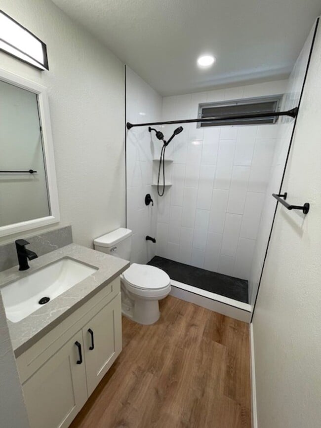 Building Photo - Renovated 1 bed/ 1 bath/ 1 parking- Mililani & Pet Friendly