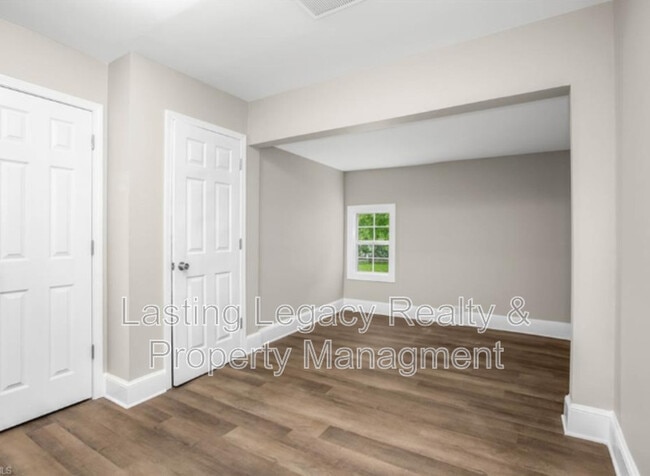 Building Photo - 26 Harrington Ave