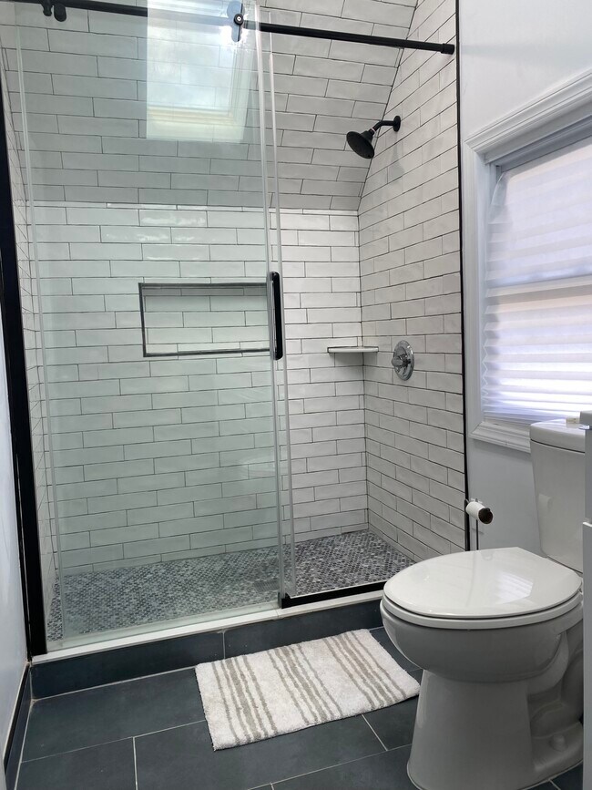 Building Photo - 136 West St