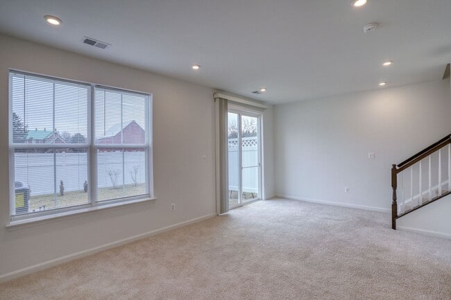 Building Photo - 345 Andrew Ct