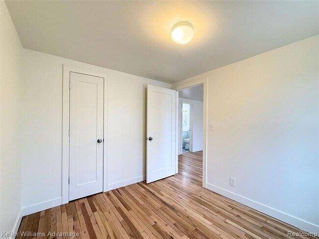 Building Photo - 29222 Grand River Ave