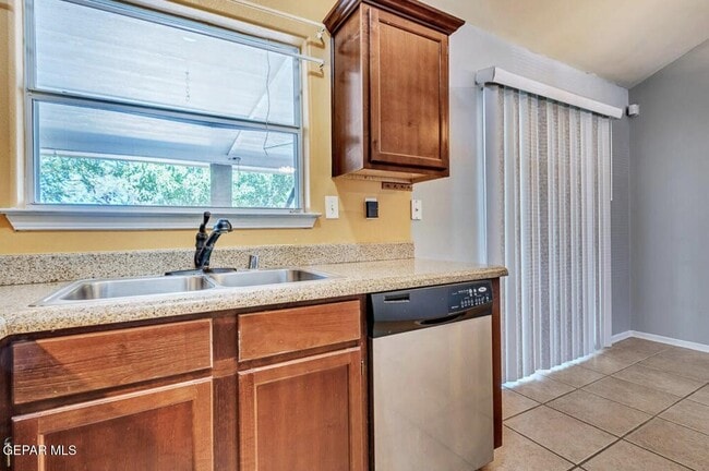 Building Photo - 3821 Tierra Fiji Ln