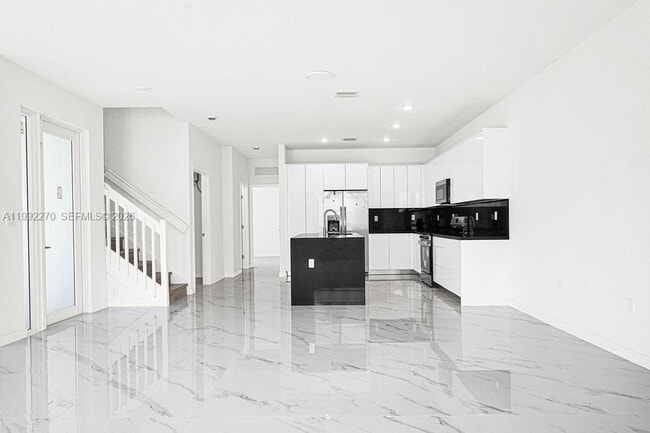 Building Photo - 22431 SW 125th Ave