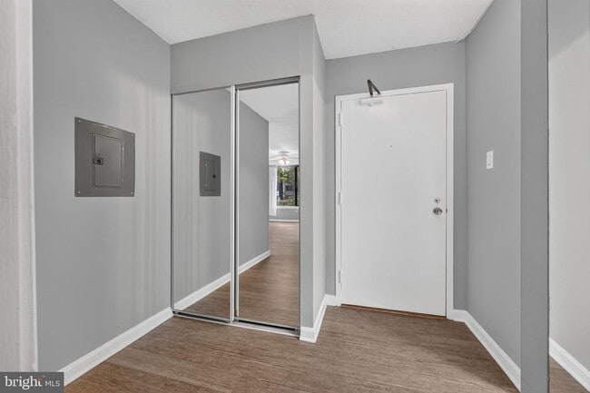 Building Photo - 1301 20th St NW