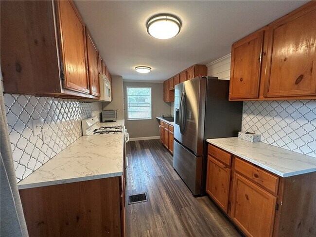 Building Photo - 810 S Sandpiper St