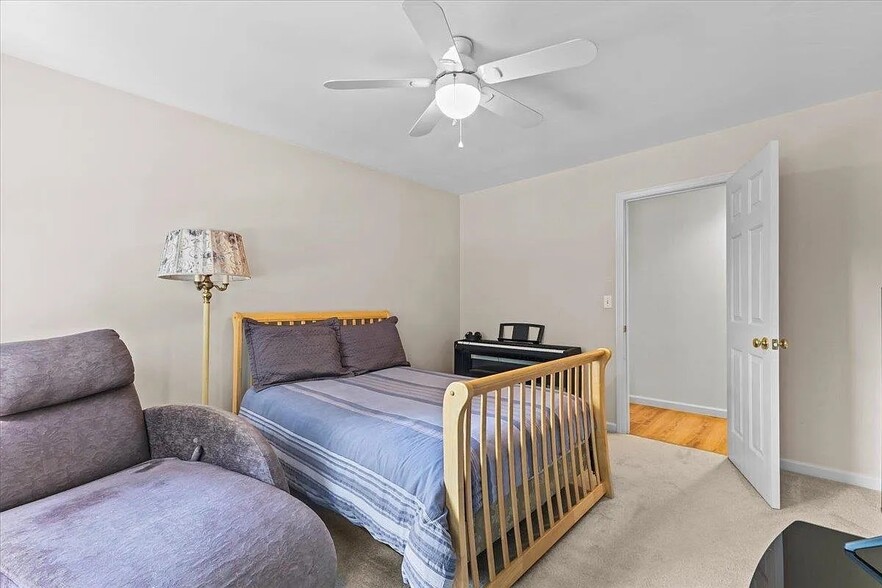 Building Photo - 65 Forman Dr