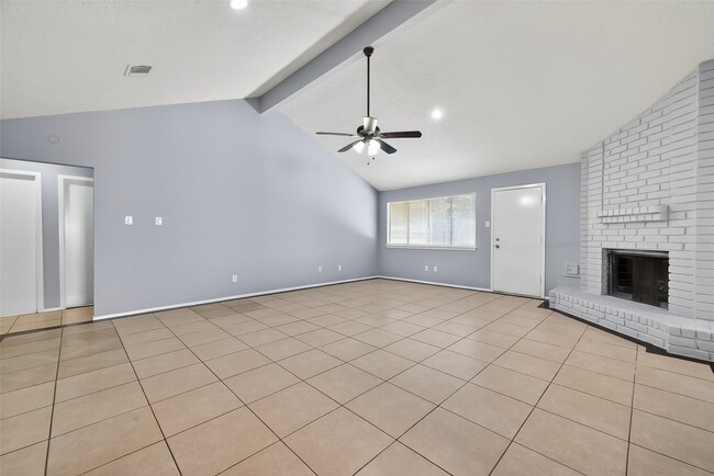 Building Photo - 1842 Freshmeadow Dr