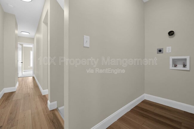 Building Photo - 555 Kimball Pl