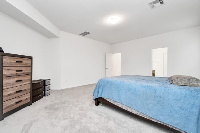 Building Photo - 2030 Domeniko Dr