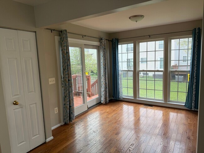 Building Photo - 140 Eastridge Cir