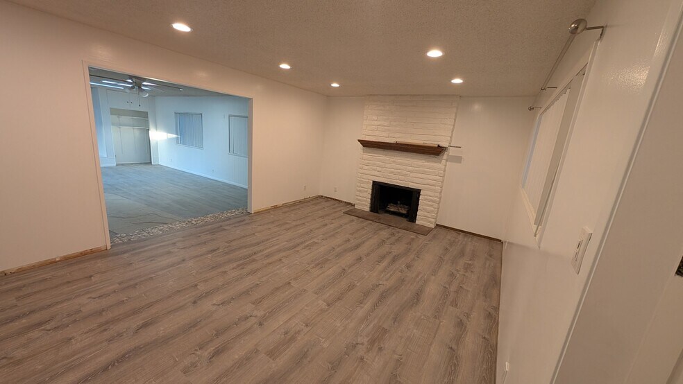 Building Photo - 8223 Cyclamen Way