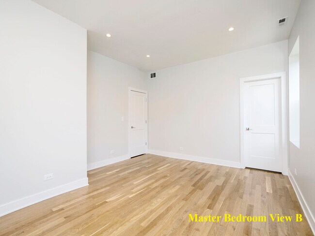 Building Photo - 6103 S Kenwood Ave