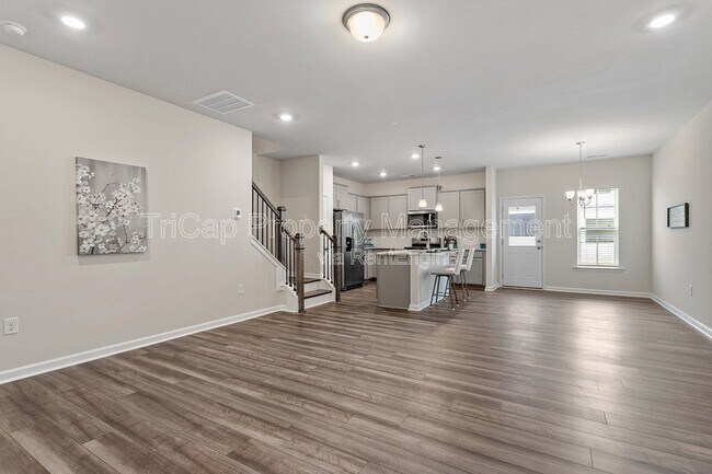 Building Photo - 416 Glen Clova Dr