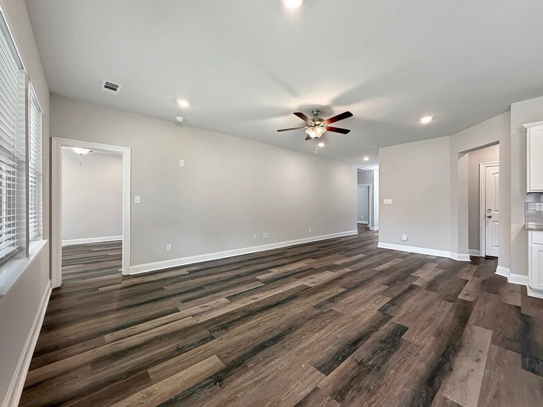 Building Photo - 17149 Cherokee Trce