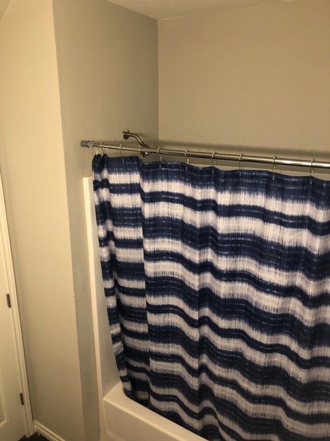 Building Photo - 7901 Williams Dr