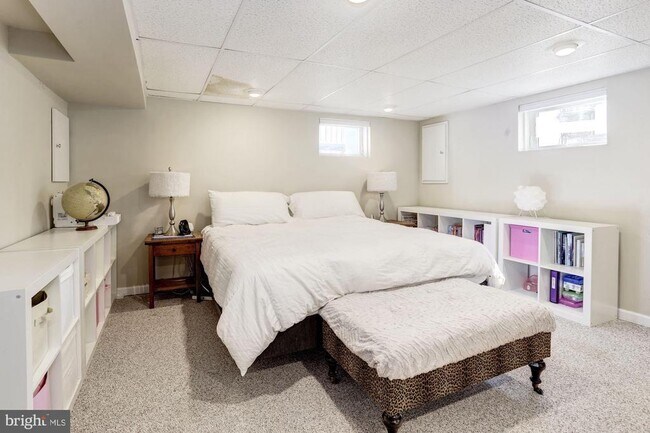 Building Photo - 6408 Tisdale Terrace