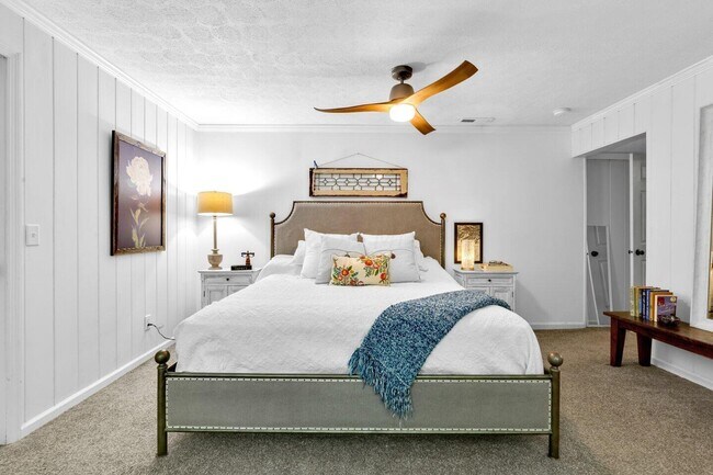 Building Photo - 7093 S Section Line Rd