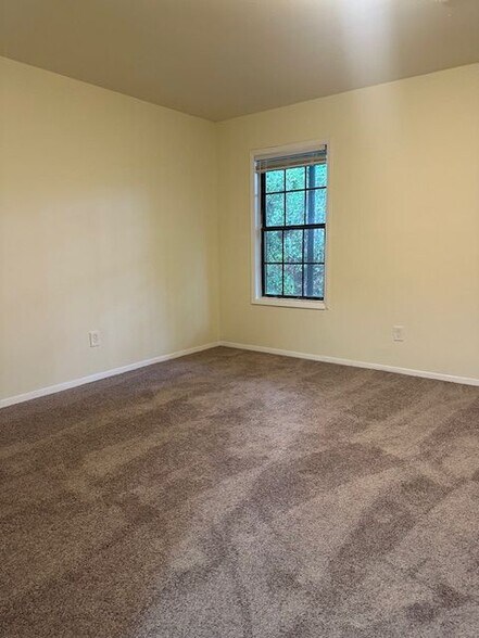 Building Photo - 3059 Destin Cir