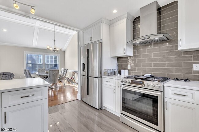 Building Photo - 46 Cortlandt St
