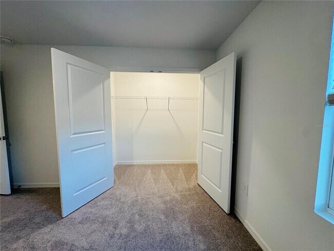 Building Photo - 2923 Skyline Lp