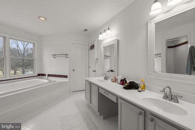 Building Photo - 38629 Liebchen Ln