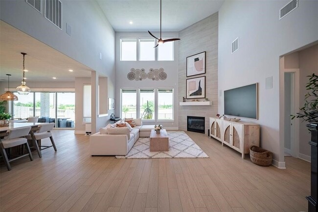 Building Photo - 244 Summer Sunrise Dr