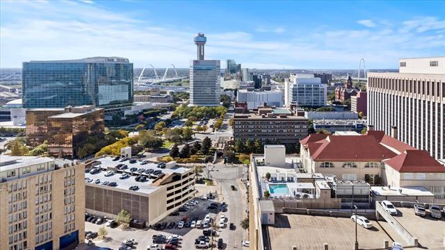 Building Photo - 1122 Jackson St