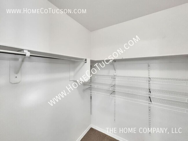 Building Photo - 3518 E Canter Rd