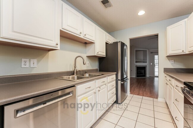 Building Photo - 2 Bedroom, 2 Bathroom Home in the Meridian on James Island
