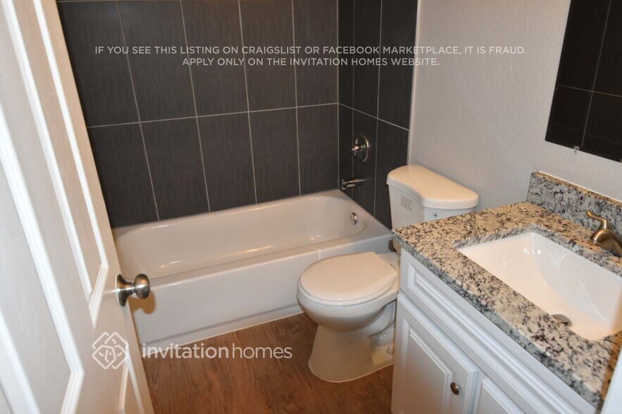 Building Photo - 12269 N Ivy Way