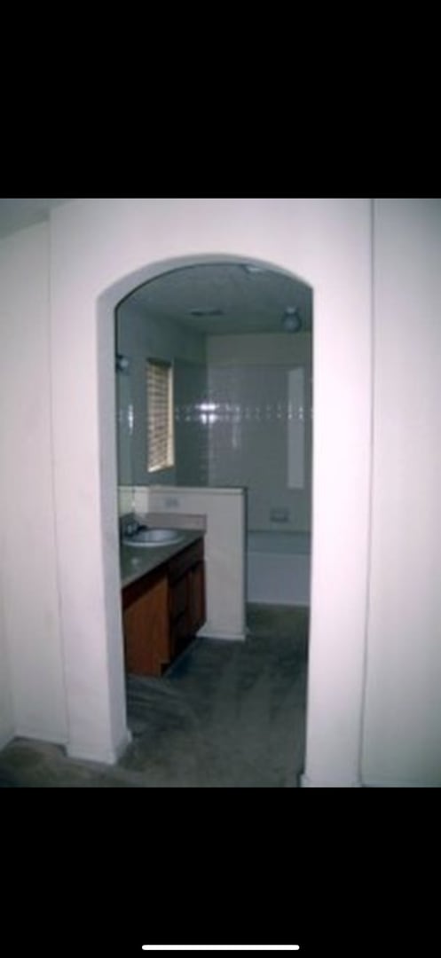 Building Photo - NE Home
