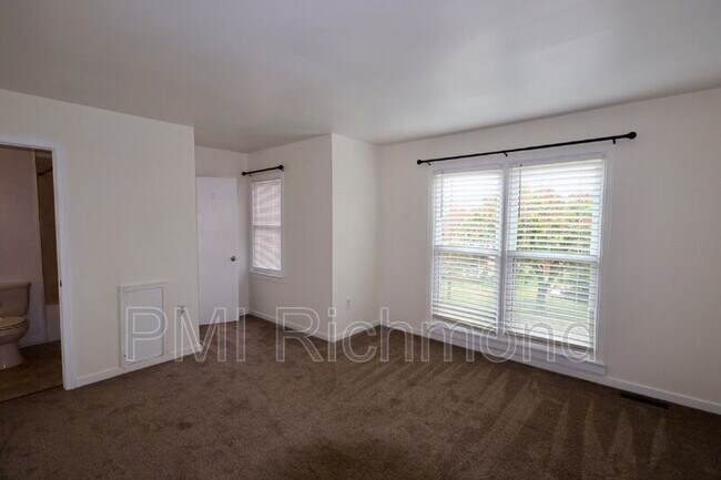Building Photo - 1512 Lakeview Ave