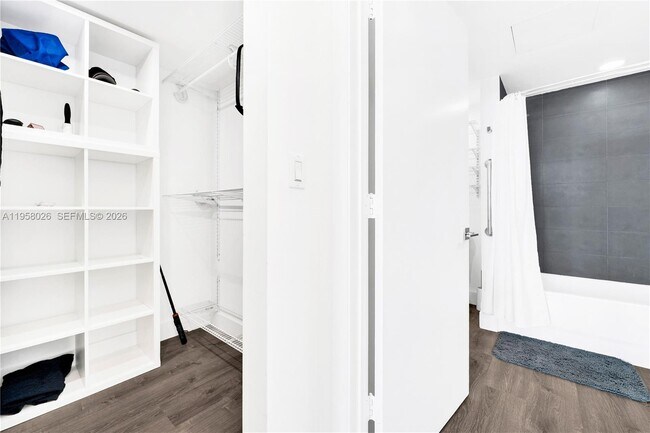 Building Photo - 92 SW 3rd St