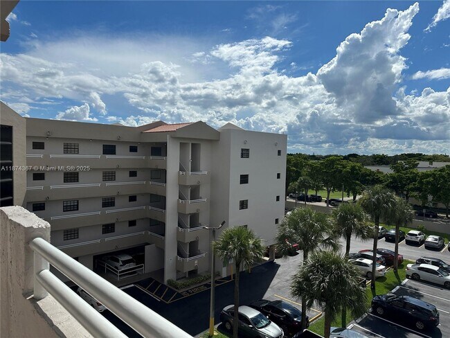 Primary Photo - 15969 NW 64th Ave