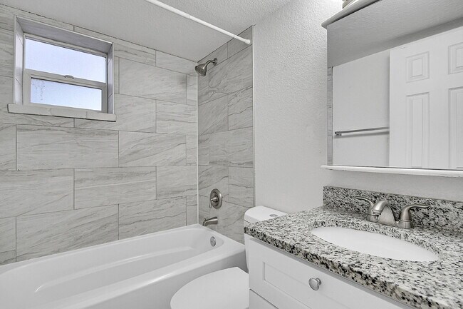 Building Photo - $1,375.00  - 2 Bedrooms, 1 Bathroom, Condo in Denver with Cozy Carpet!