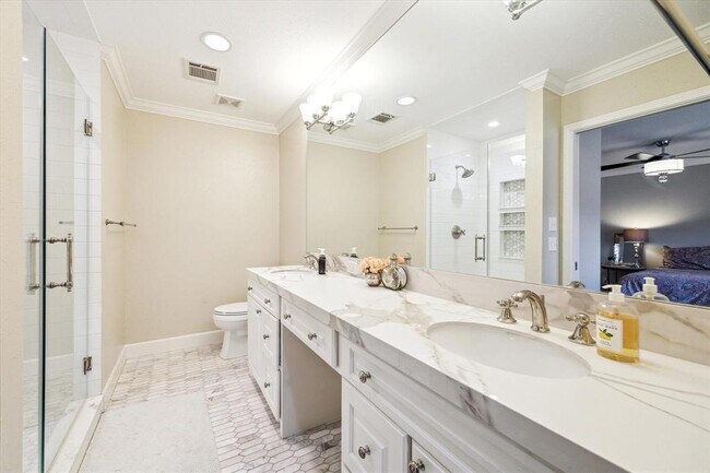 Building Photo - 6330 Briar Rose Dr