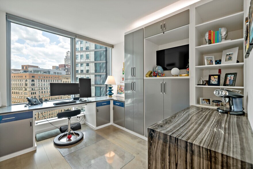 3rd Bedroom - 1414 S Penn Sq