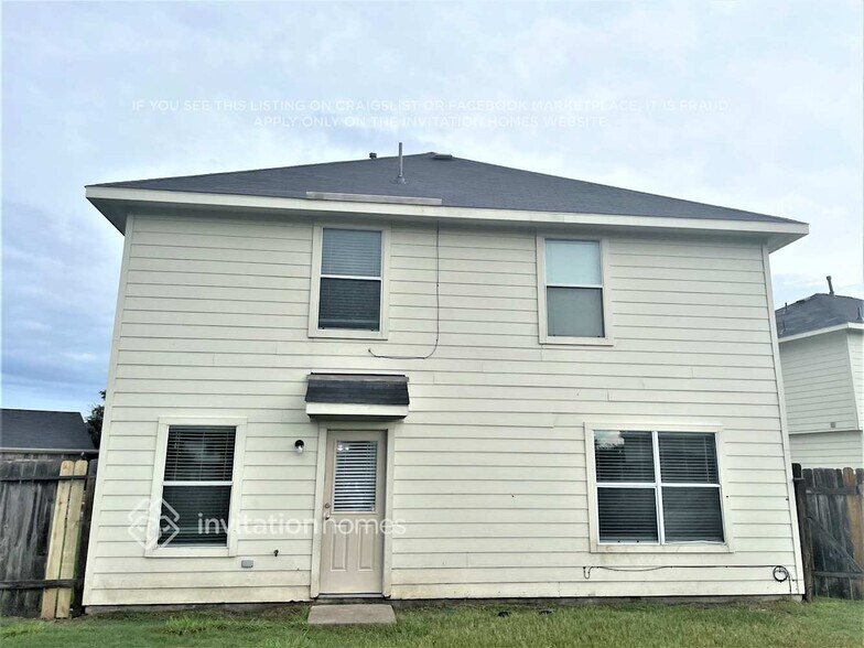 Building Photo - 16371 Royal Stone Ln