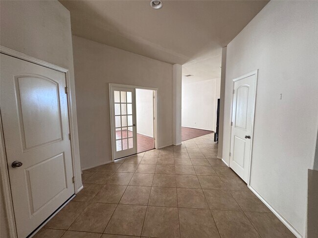 Building Photo - 22010 Rustic Canyon Ln