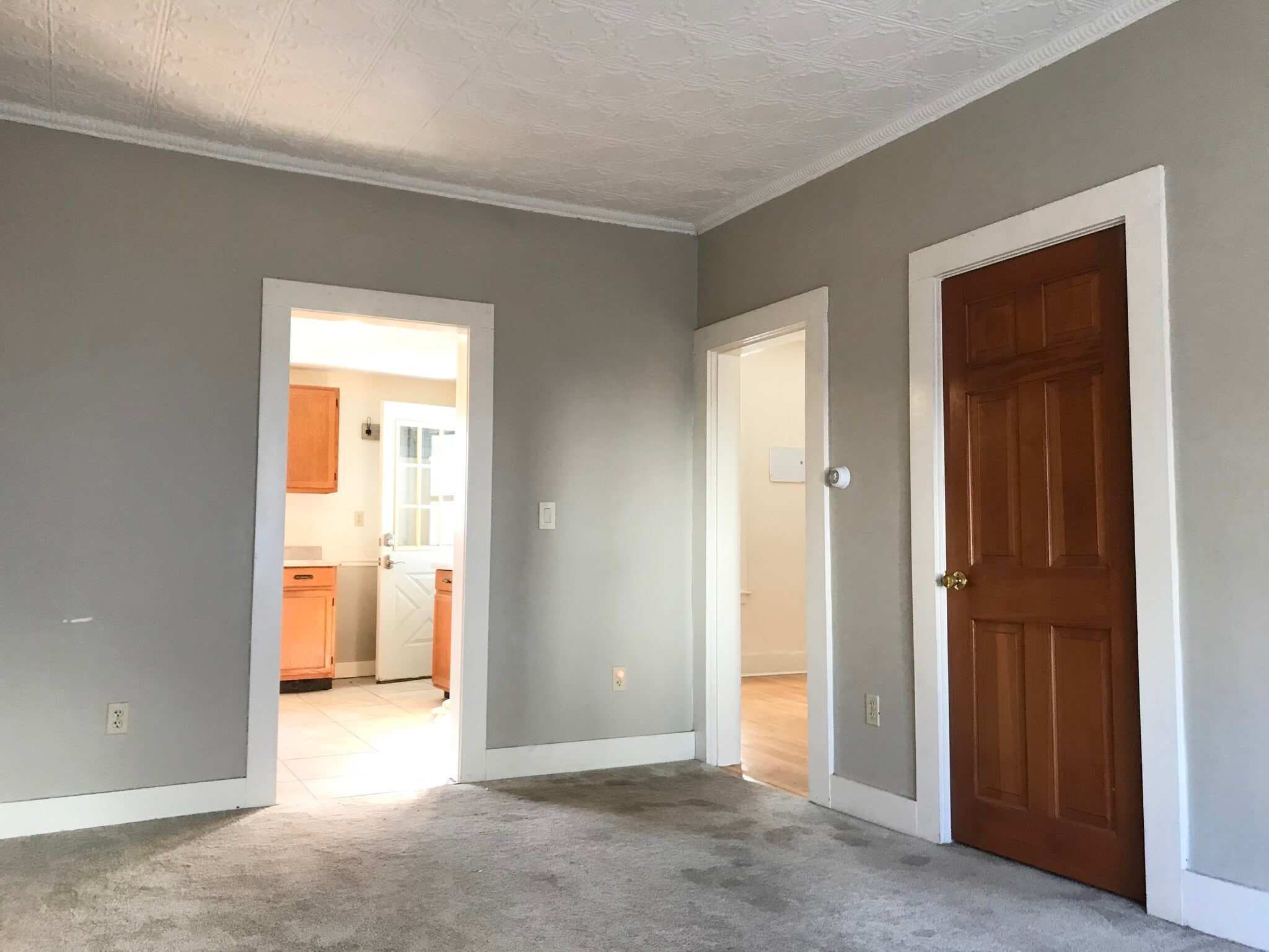 Building Photo - 8 Belmont St