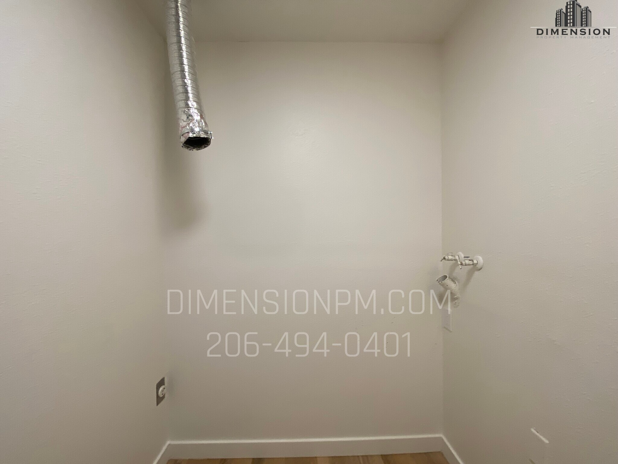 Building Photo - 2412 Poplar St SE