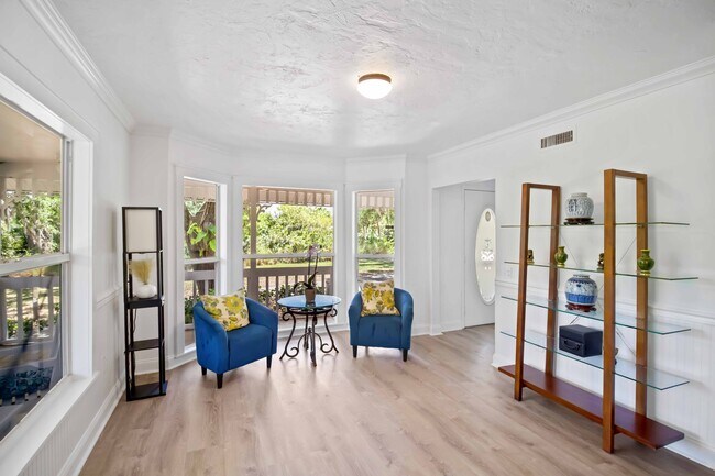 Building Photo - 7447 Hawkins Rd