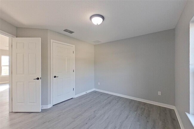 Building Photo - 8806 SW 135th Street Rd