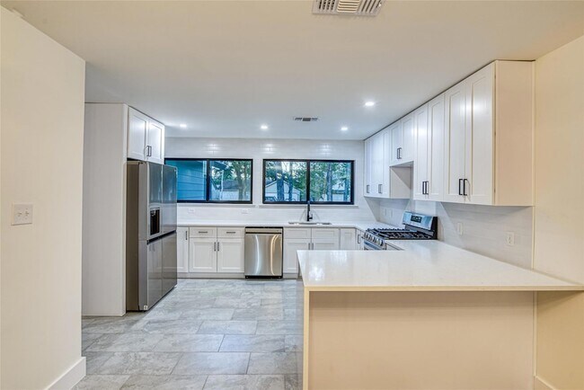 Building Photo - 13126 Mill Stone Dr