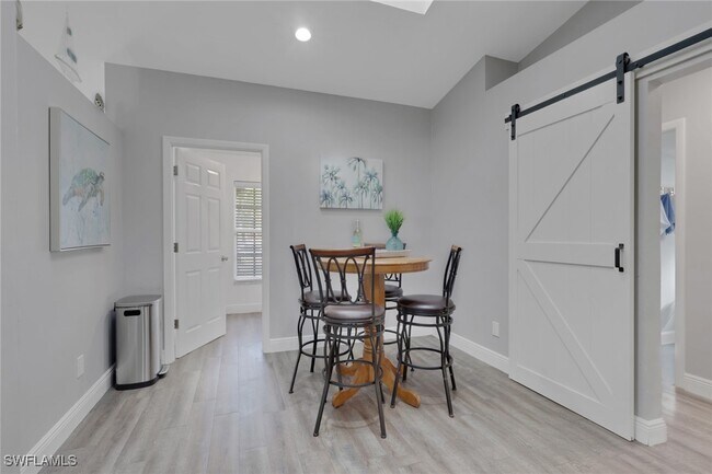 Building Photo - 1324 SW 1st Ave