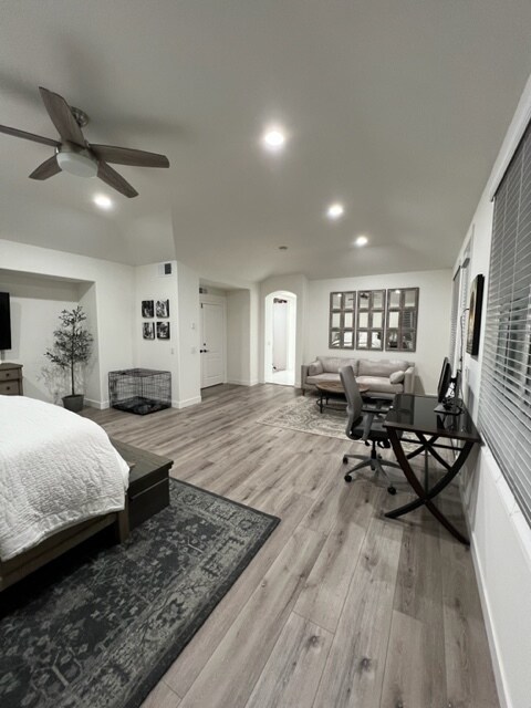 Building Photo - 27041 S Ridge Dr