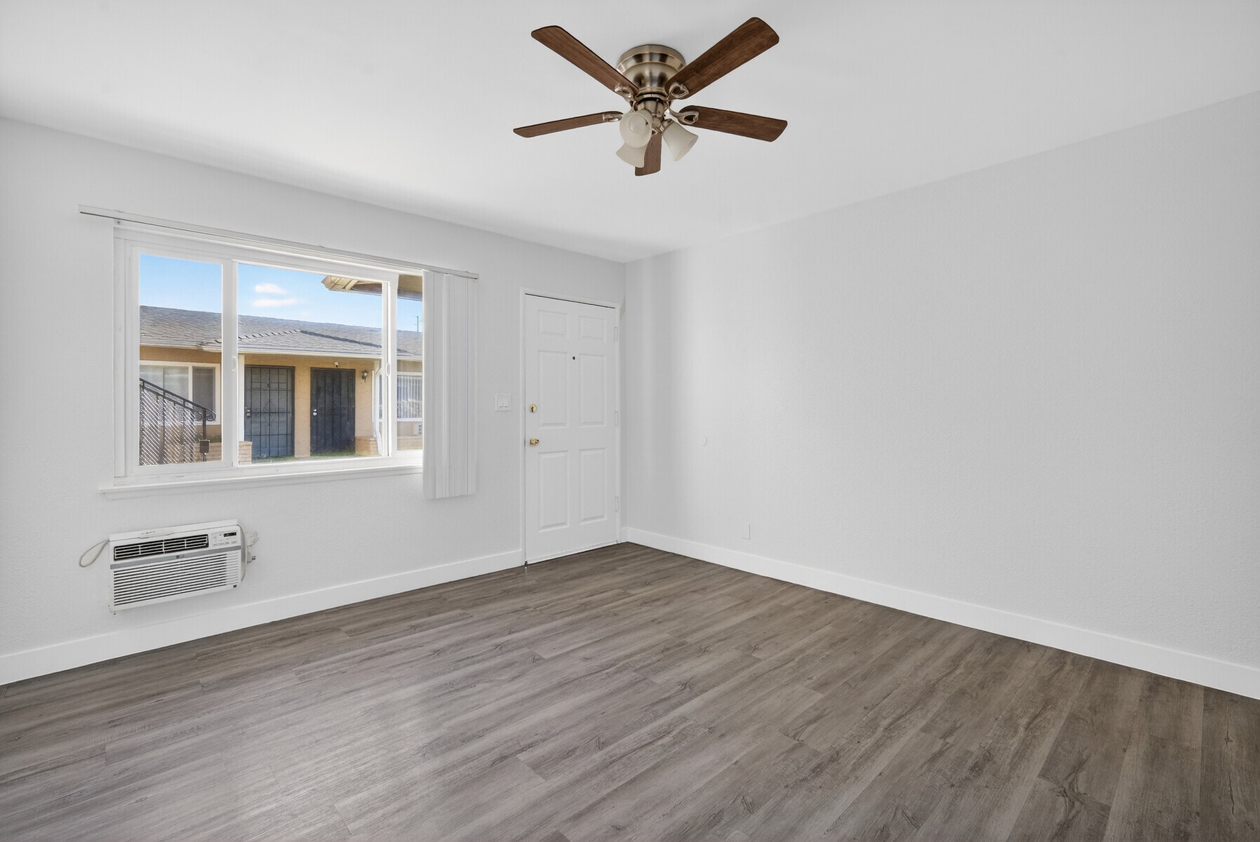 Building Photo - 2100 W Ball Rd