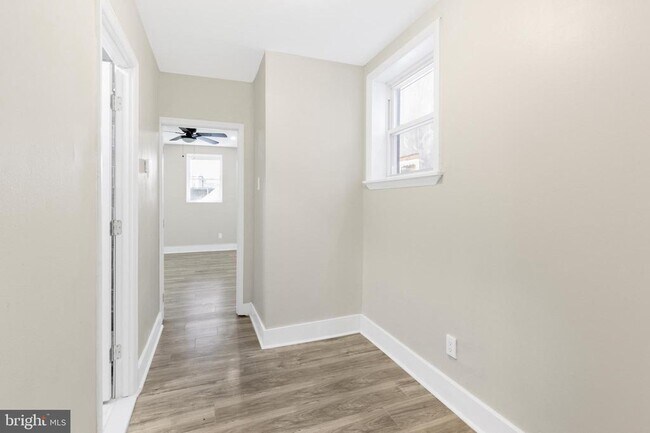 Building Photo - 1807 S 9th St