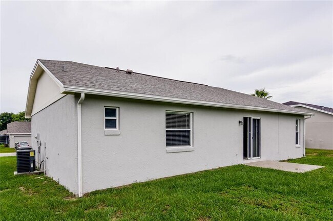 Building Photo - 8024 Ridgeglen Cir W