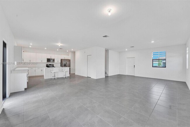 Building Photo - 11904 SW 240th St